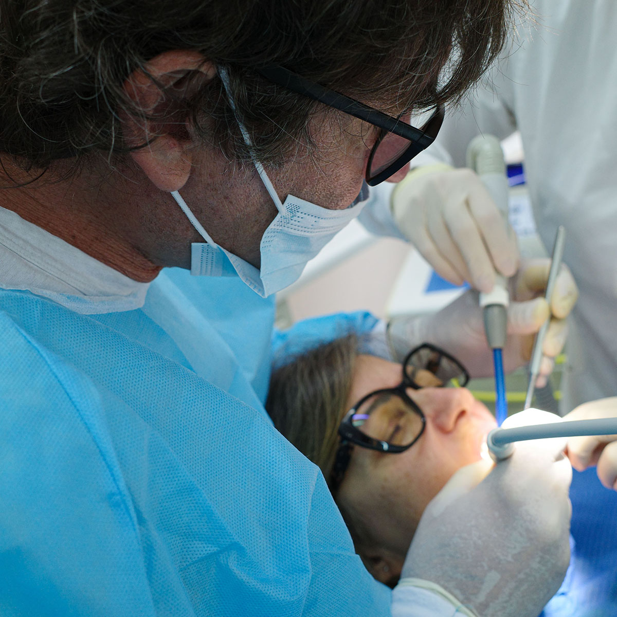 Impianti dentali in centro a Milano