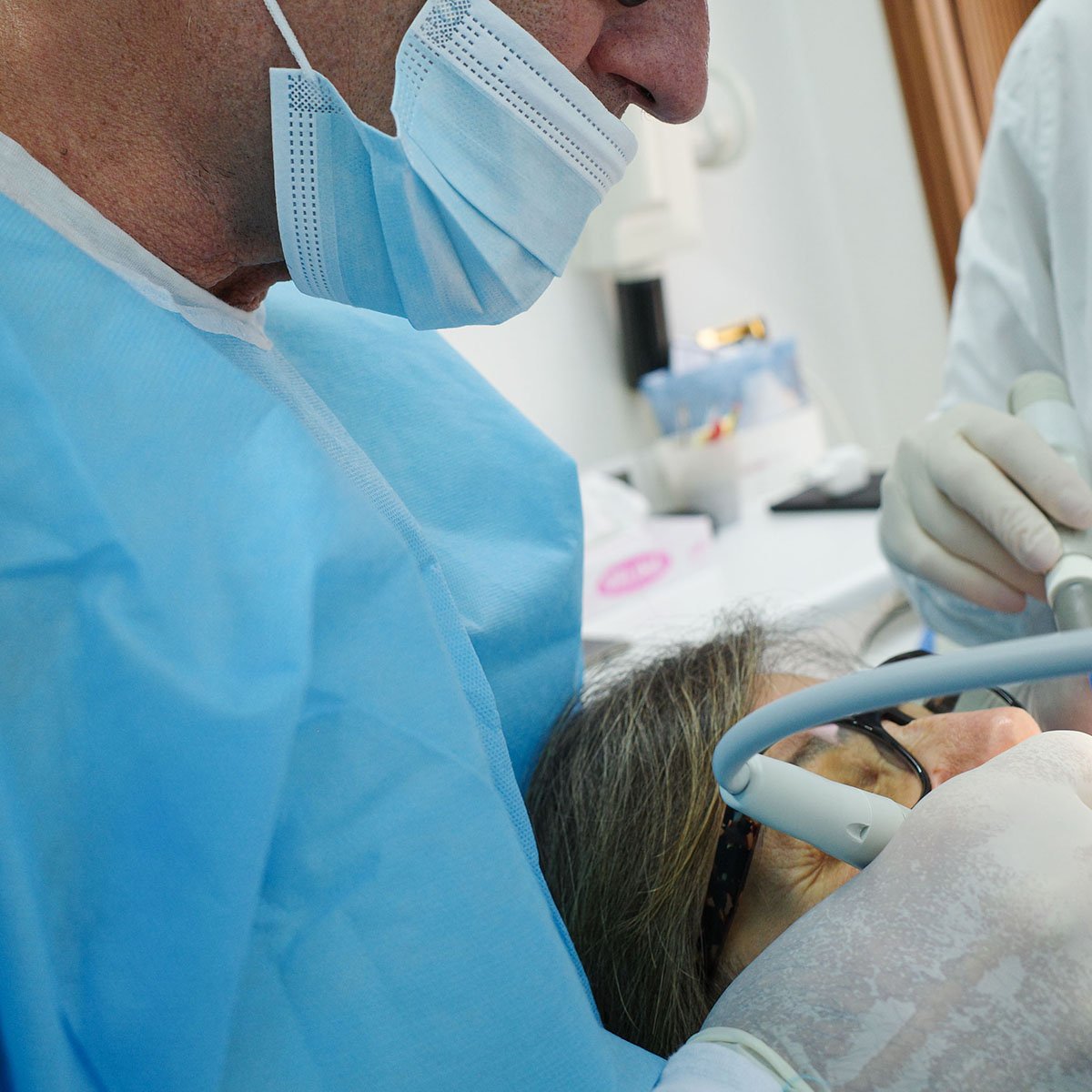 Impianti dentali in centro a Milano
