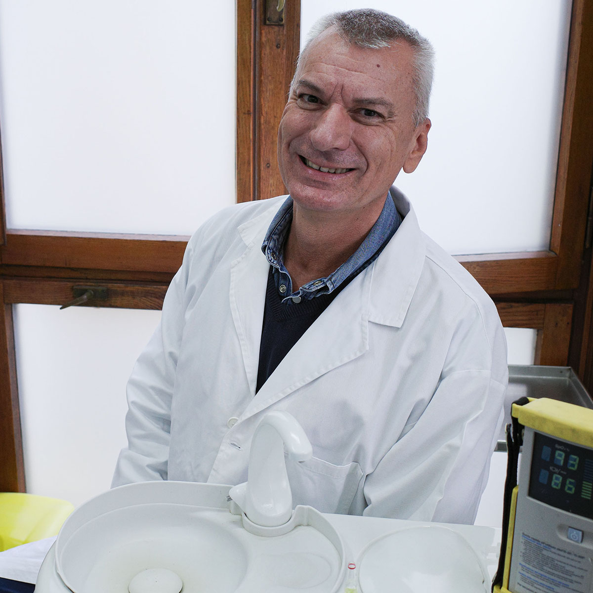 Sedazione cosciente per impianti dentali a milano